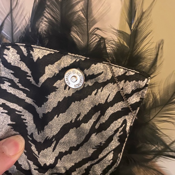 Alice + Olivia knit hobo handbag - Picture 4 of 7